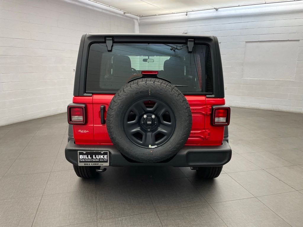 New 2026 Firecracker Red Clear-Coat Exterior Paint Jeep Sport image 4
