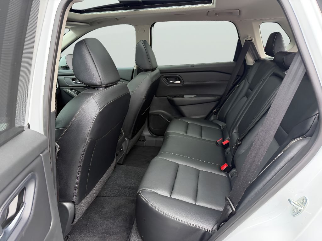 2024 Nissan Rogue SL - Photo 14