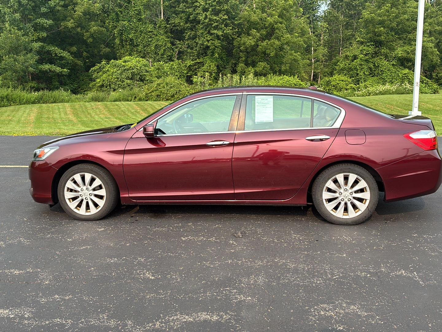 Used 2015  Honda EX-L image 13