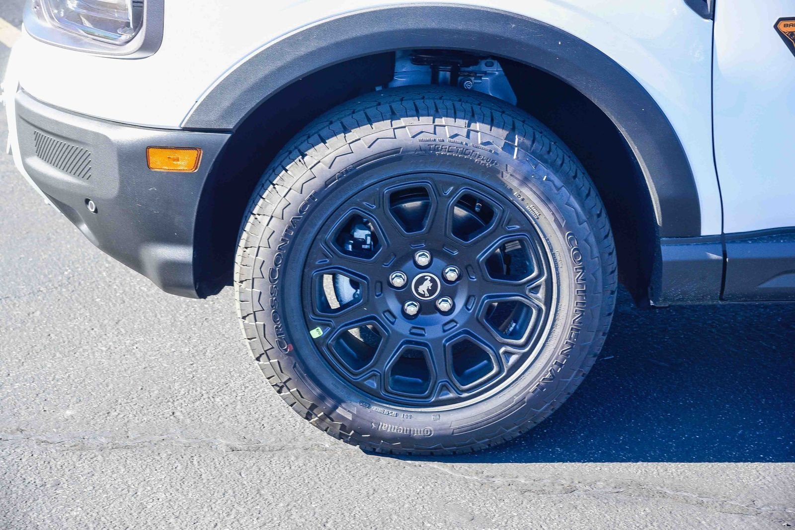 New 2025 Oxford White Ford Badlands® image 9