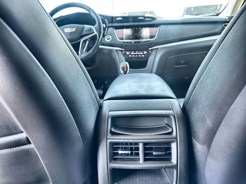Used 2019 White Cadillac Luxury image 21