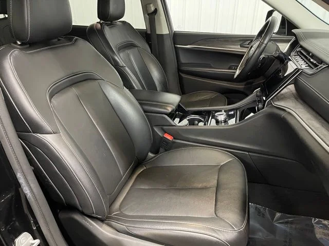 Used 2021 Black Jeep Limited image 21