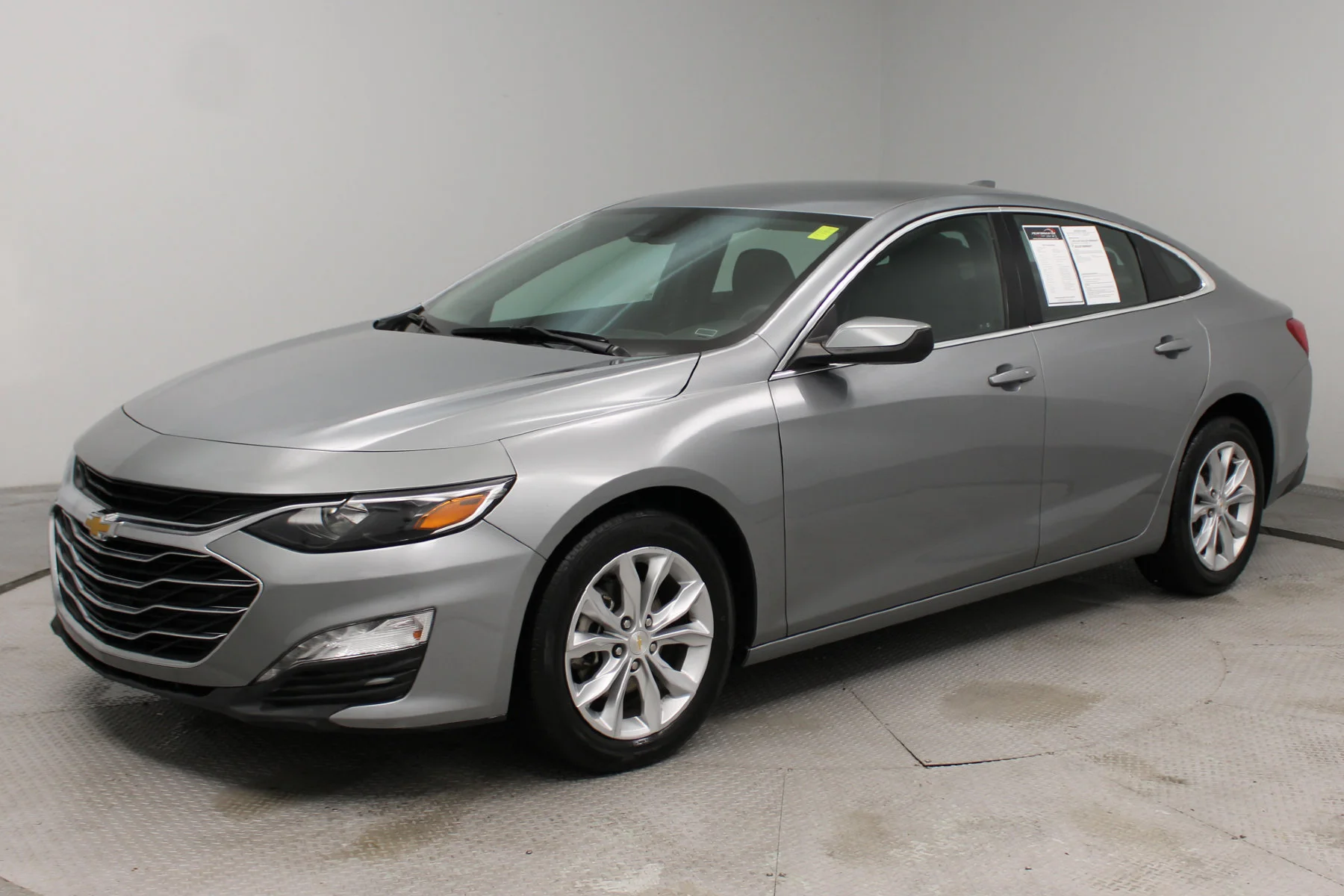 Used 2025 Sterling Gray Metallic Chevrolet 4dr Sdn 1LT image 29