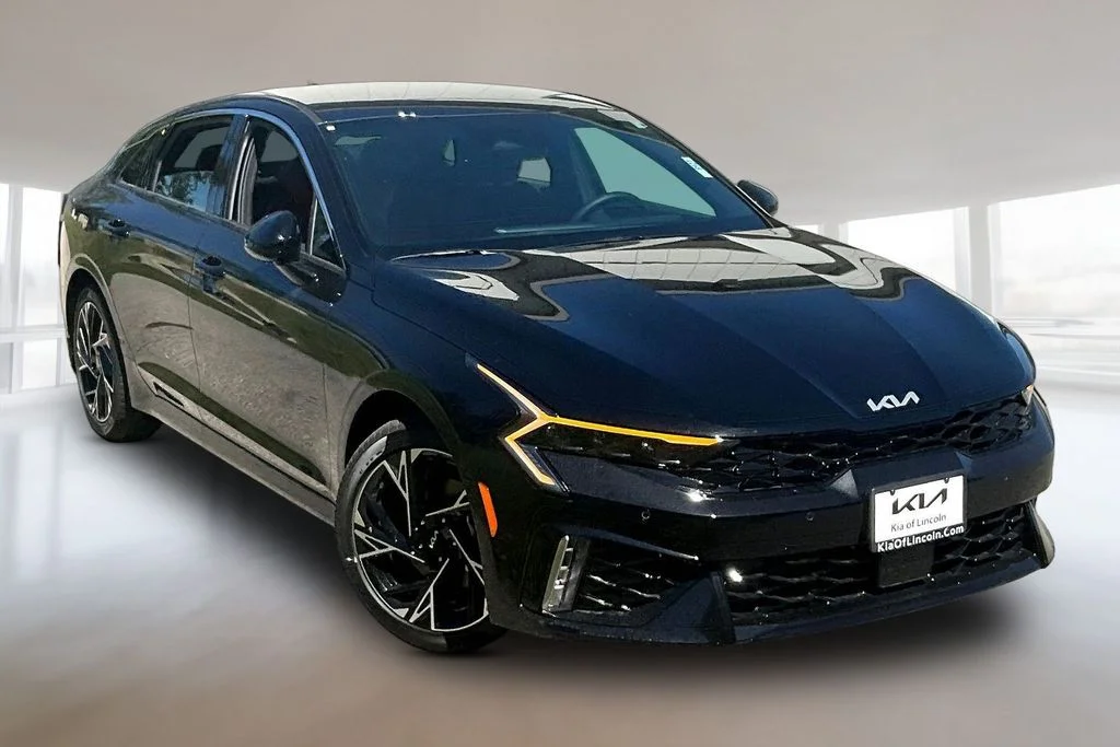 New 2026 Aurora Black Pearl Kia GT-Line AWD image 2