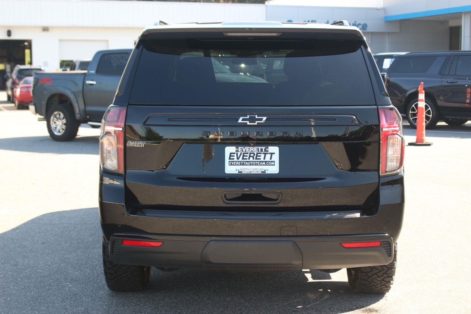 Used 2024 Black Chevrolet Z71 image 6