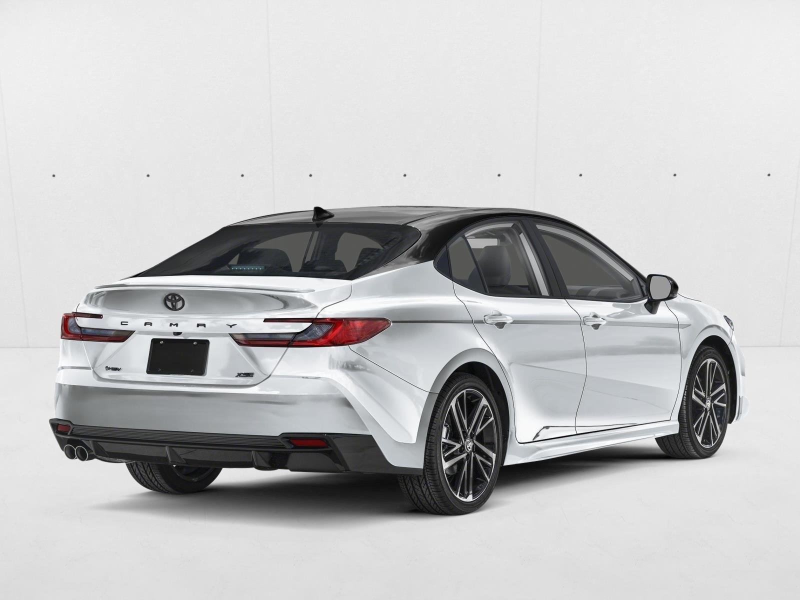 New 2026 Wind Chill Pearl with Midnight Black Metallic roof Toyota XSE image 2