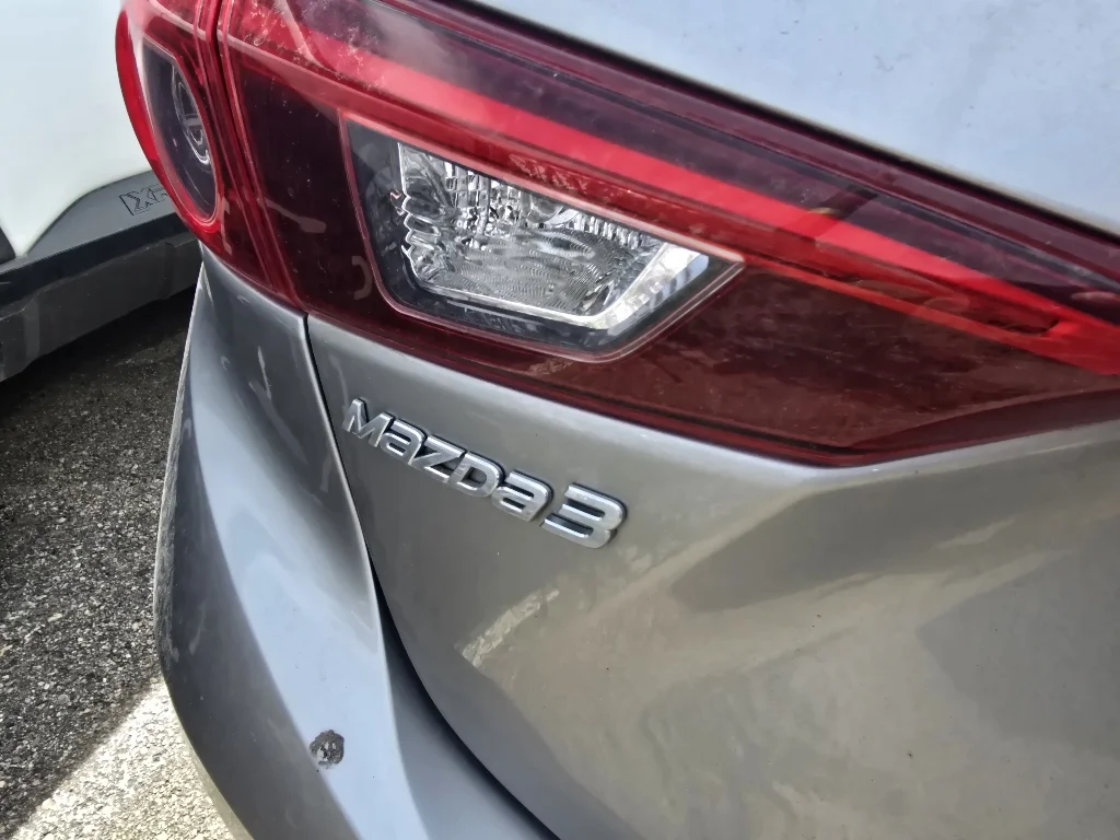 Used 2016 Liquid Silver Metallic Mazda s Grand Touring image 11
