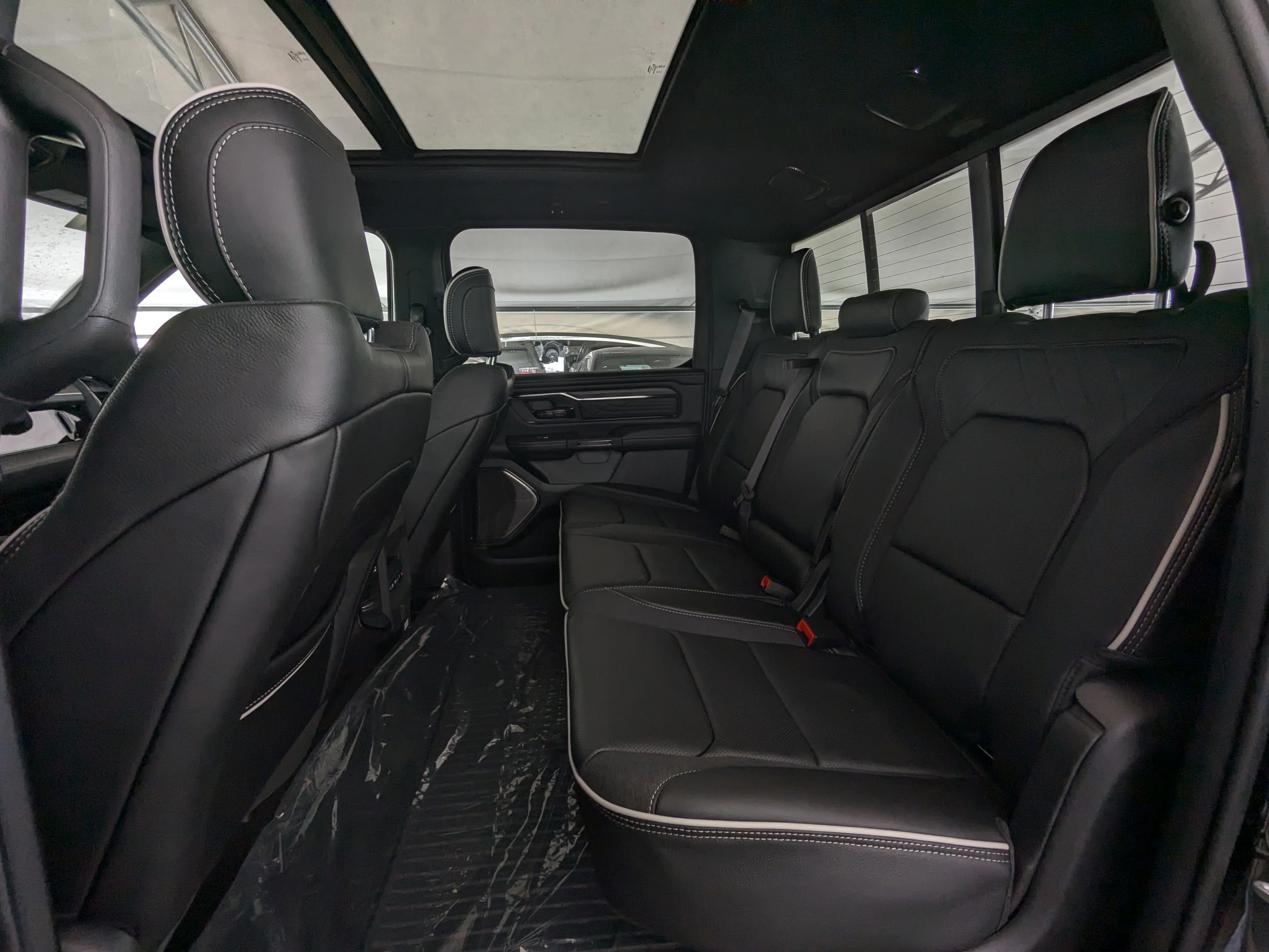 New 2026 Black RAM Limited - 5.7L HEMI V8 LEVEL 1 PKG PANO SUNROOF image 30