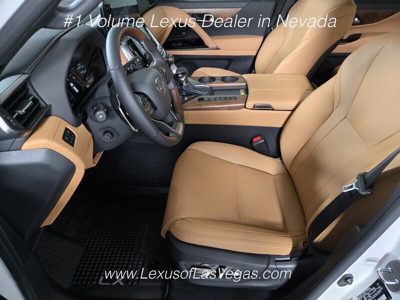 New 2026 Eminent White Pearl Lexus LUXURY image 10