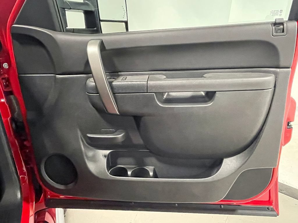 Used 2011 FIRE RED GMC SLE image 40
