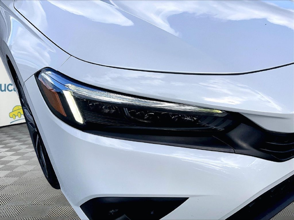 Used 2022 White Honda Touring image 33