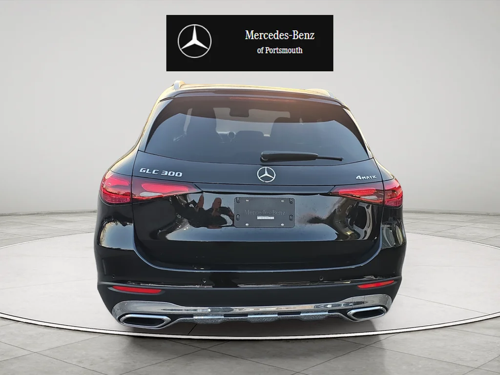 Certified Used 2026 Black Mercedes-Benz GLC 300 image 4