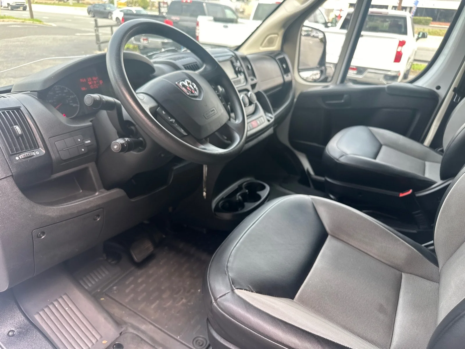 Used 2021 WHITE Ram  image 15