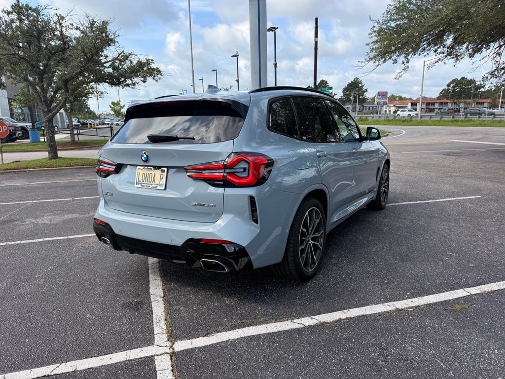 Used 2023 Gray BMW sDrive30i image 6