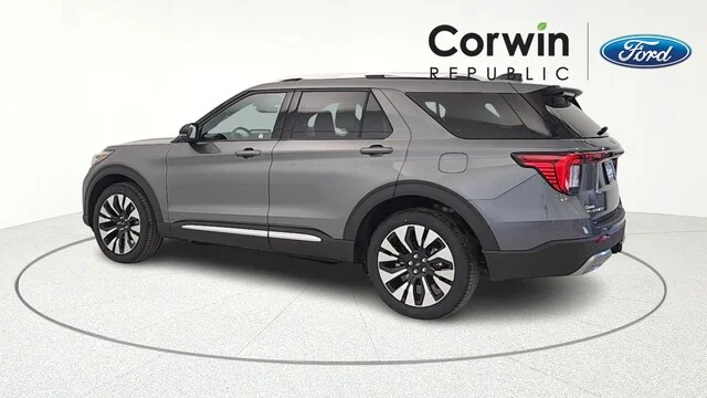 New 2026 Carbonized Gray Metallic Ford Platinum™ image 31