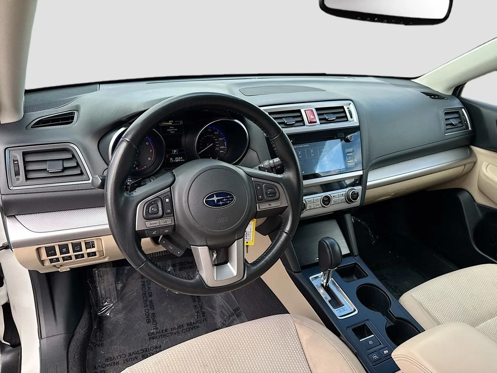 Used 2015 Crystal White Pearl Subaru 2.5i Premium image 9
