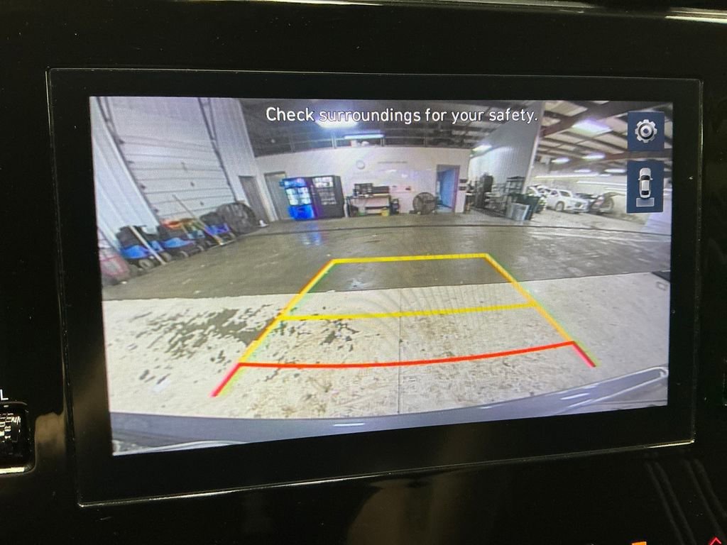 Used 2024  Hyundai SEL image 23