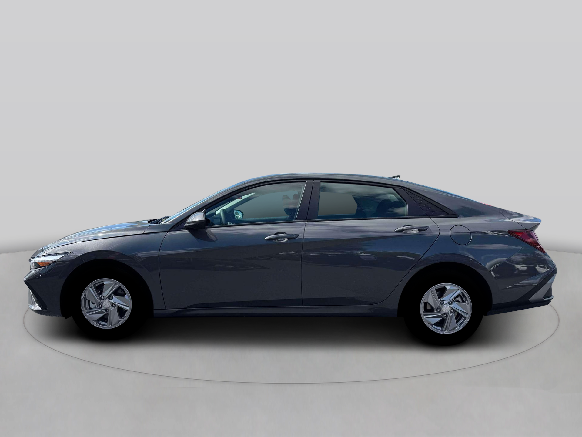 New 2026 Gray Hyundai SE image 3
