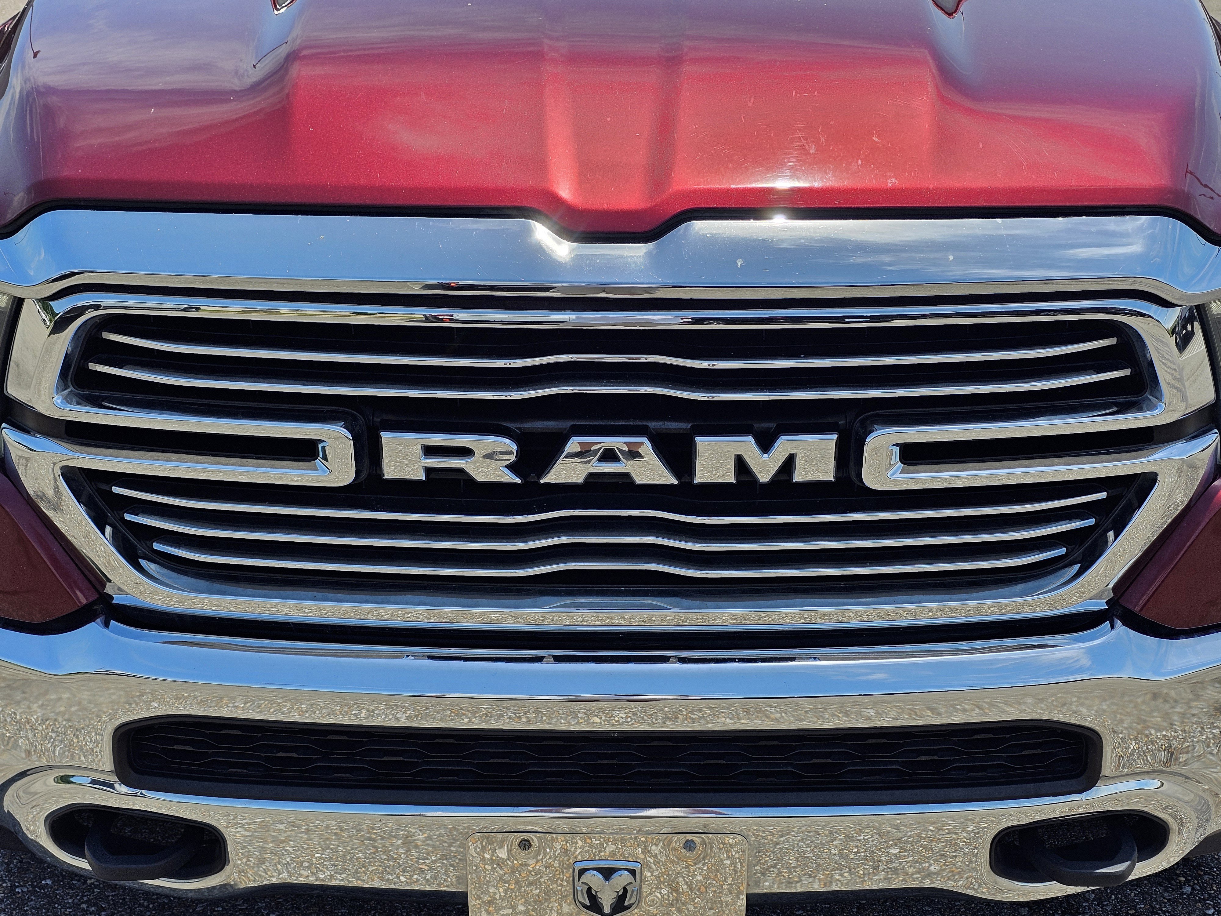 Used 2020 Delmonico Red Pearlcoat Ram Laramie image 3