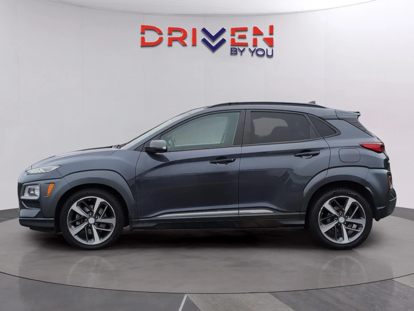 Used 2020 Thunder Gray Hyundai Ultimate image 2