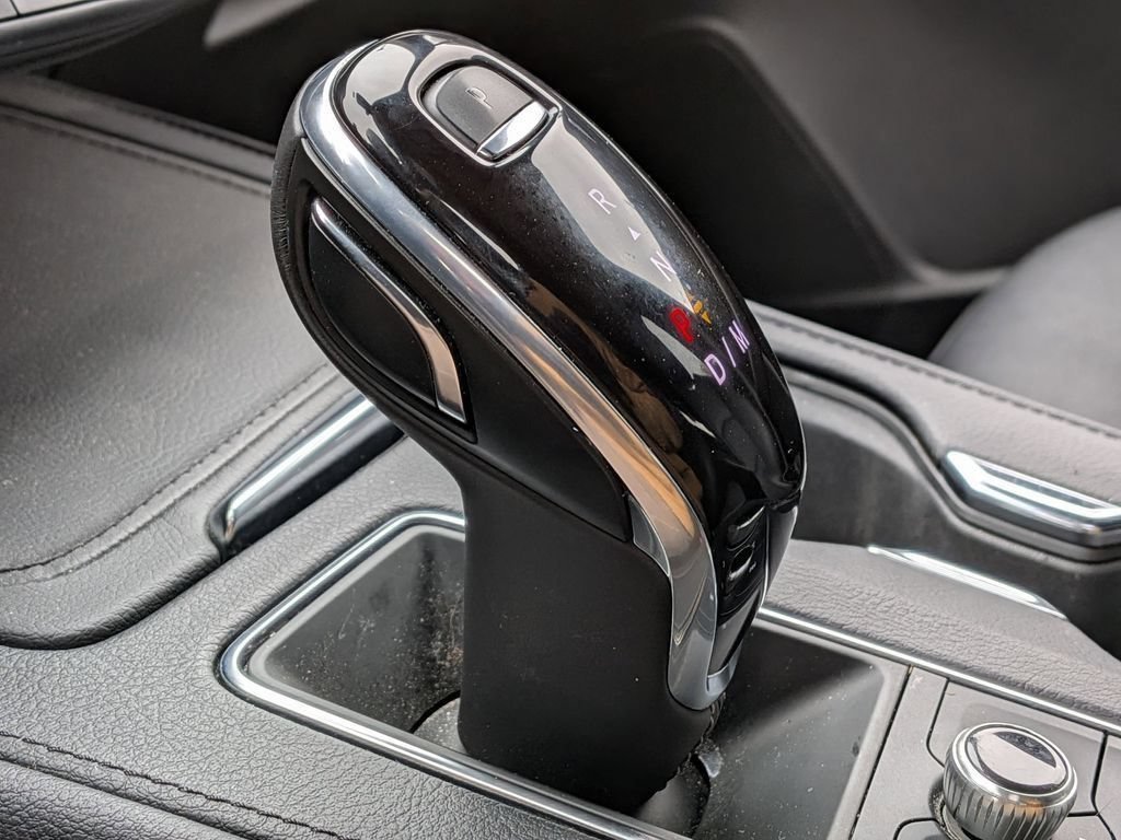Used 2023 White Cadillac Sport image 32