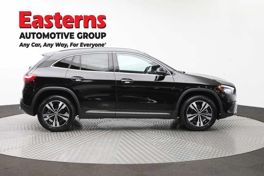 Used 2025 Black Mercedes-Benz GLA 250 image 4