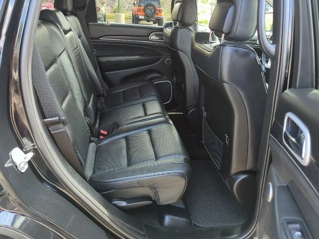 Used 2018 Black Jeep Summit image 23