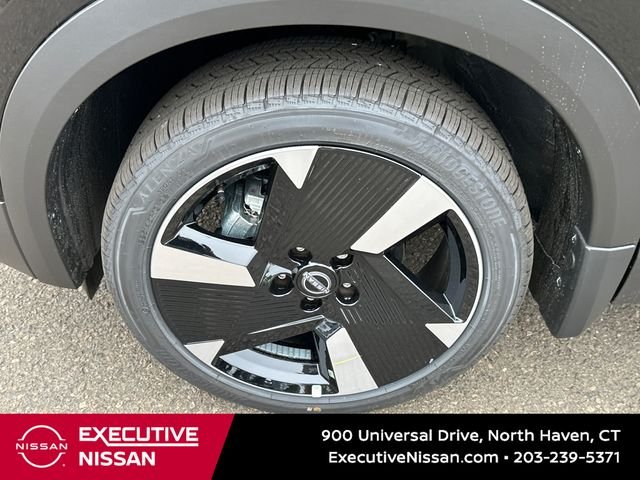 Used 2025 Black Nissan SR image 8