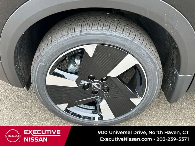 Used 2025 Black Nissan SR image 8