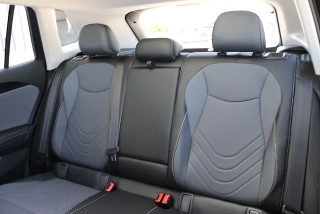 New 2026 Silver Volkswagen 2.0T SE image 21