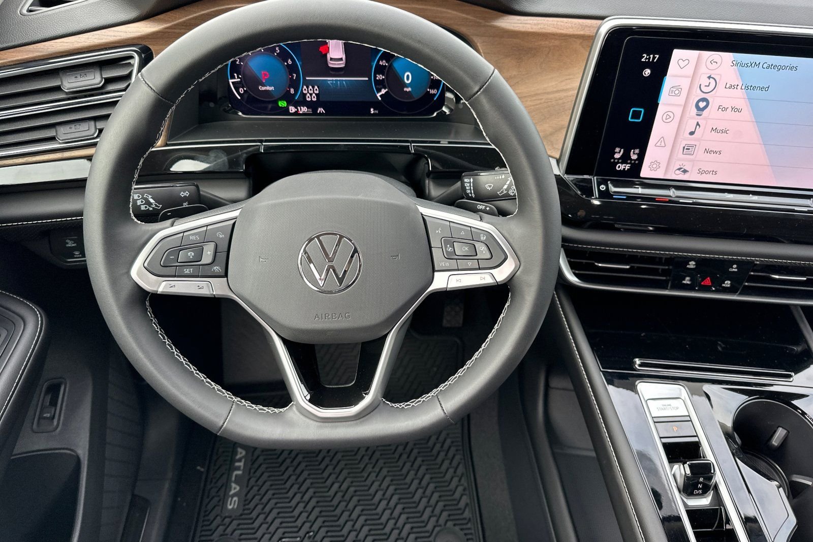 New 2026 White Volkswagen 2.0T SE w/Technology image 13