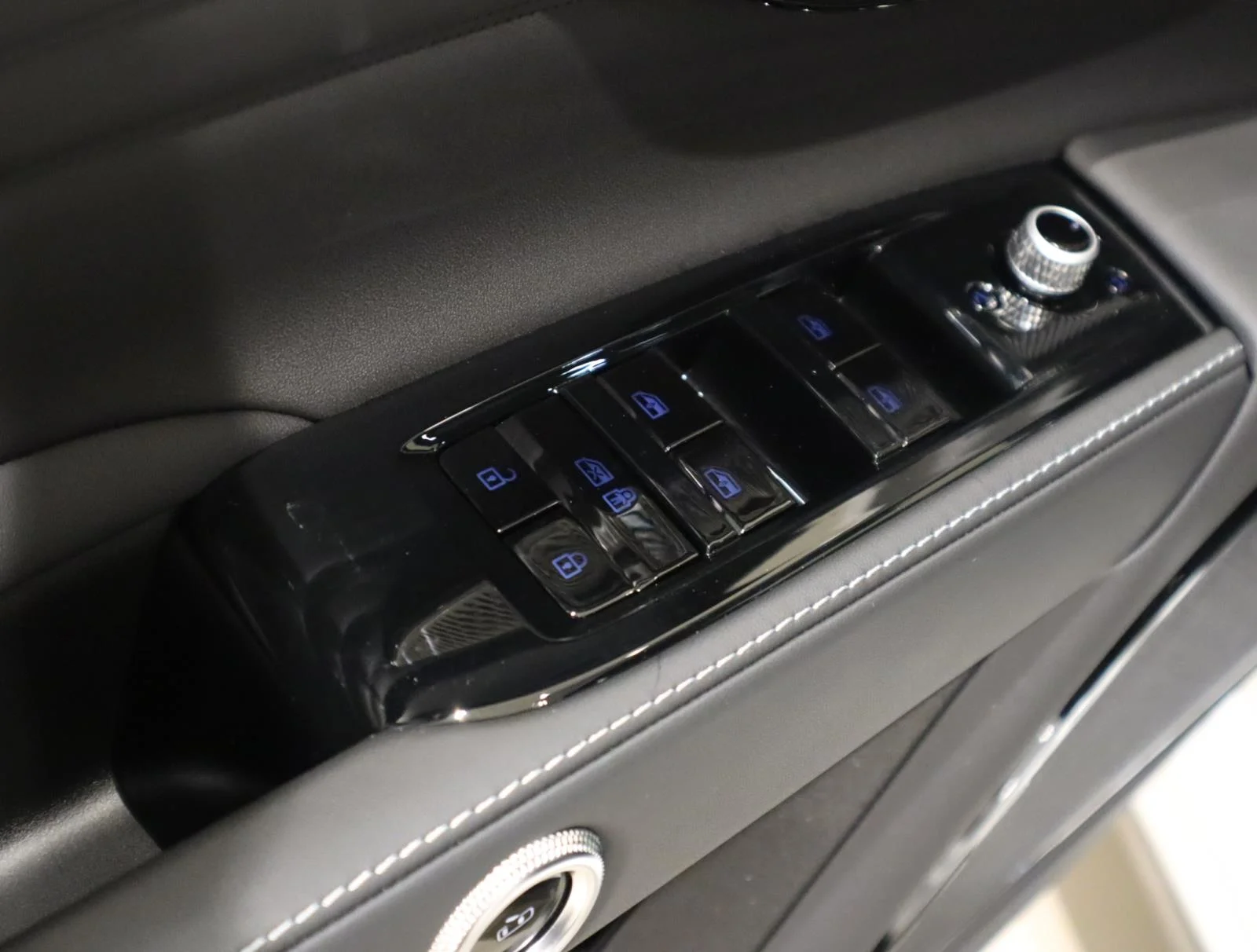 2026 Maserati Grecale Modena V6 - Photo 26