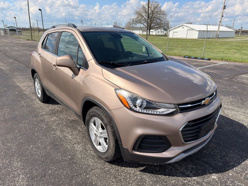 Used 2018 Chevrolet Trax LT with VIN 3GNCJLSB9JL176874 for sale in Wellington, OH