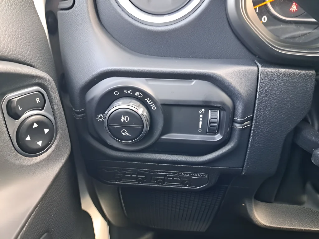 New 2026 White Jeep Sahara image 30