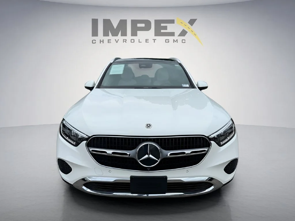Used 2023 White Mercedes-Benz GLC 300 image 8