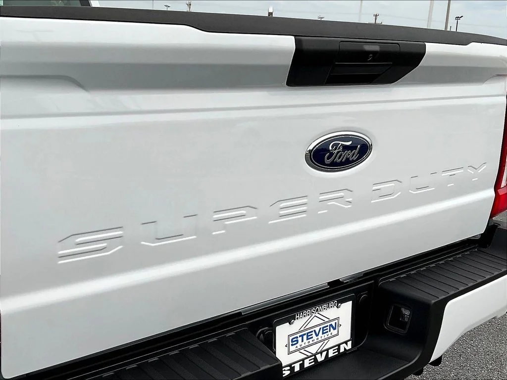 New 2026 Oxford White Ford F-250® XL image 9