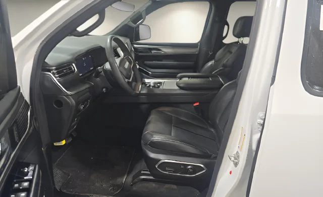 Used 2024 White Jeep Series II image 7