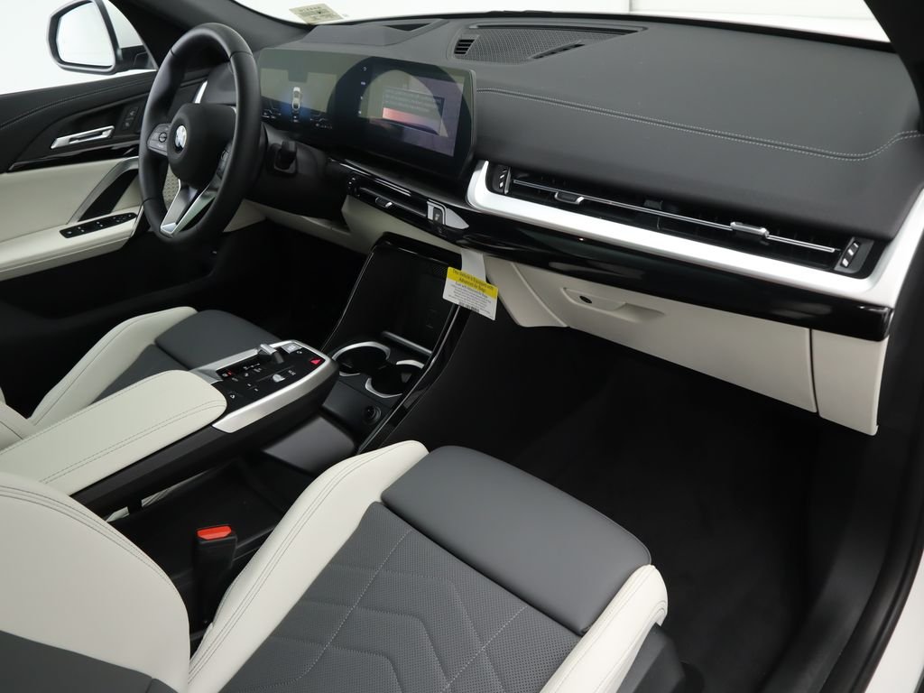 Used 2026 Alpine White BMW xDrive28i image 19