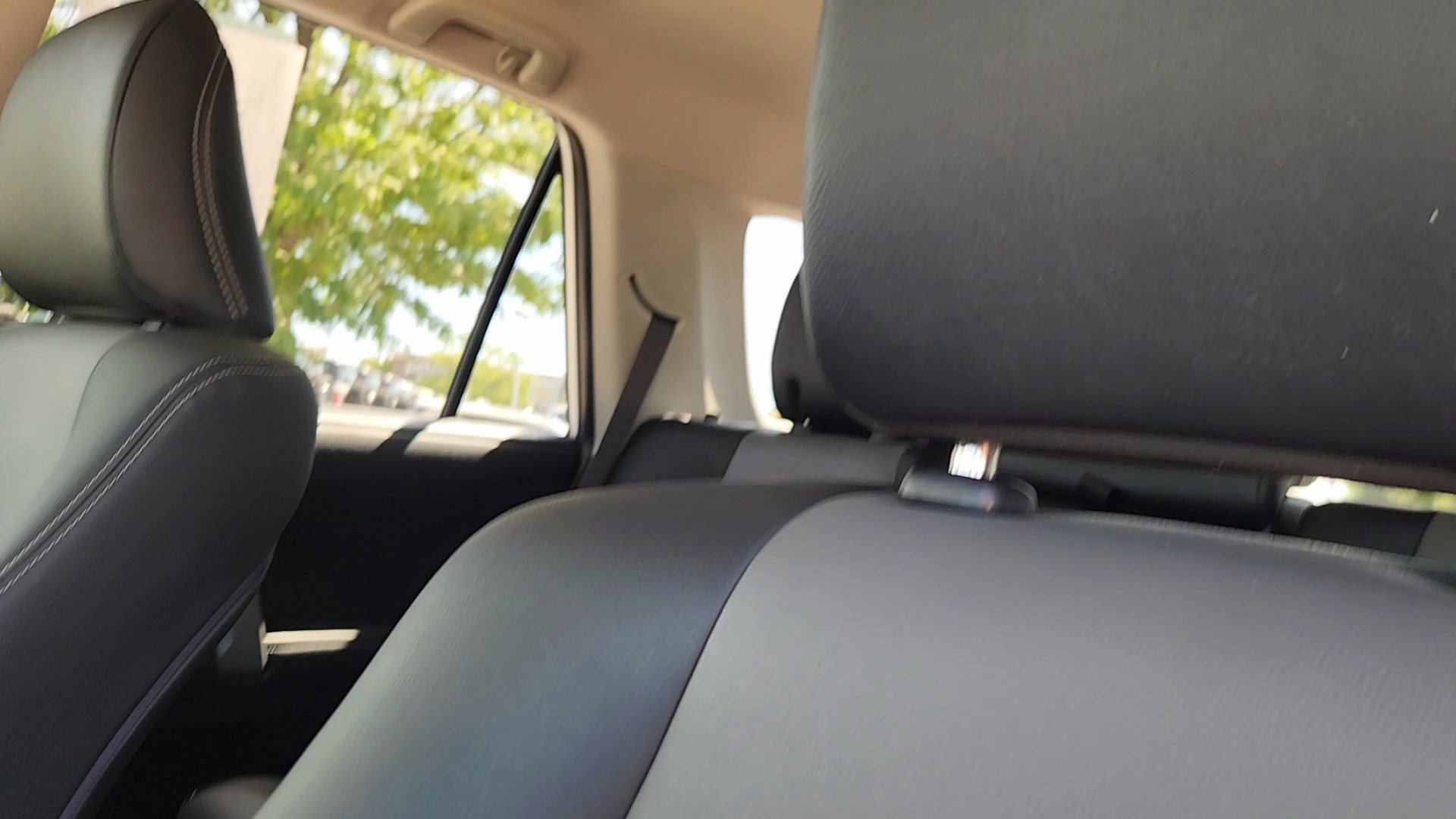 Used 2019 Super White Toyota SR5 image 27