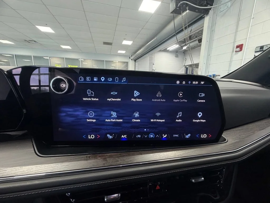 Used 2025 Sterling Gray Metallic Chevrolet LT image 24