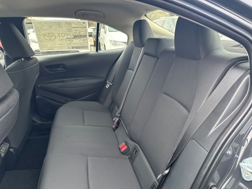 2026 Toyota Corolla LE - Photo 13
