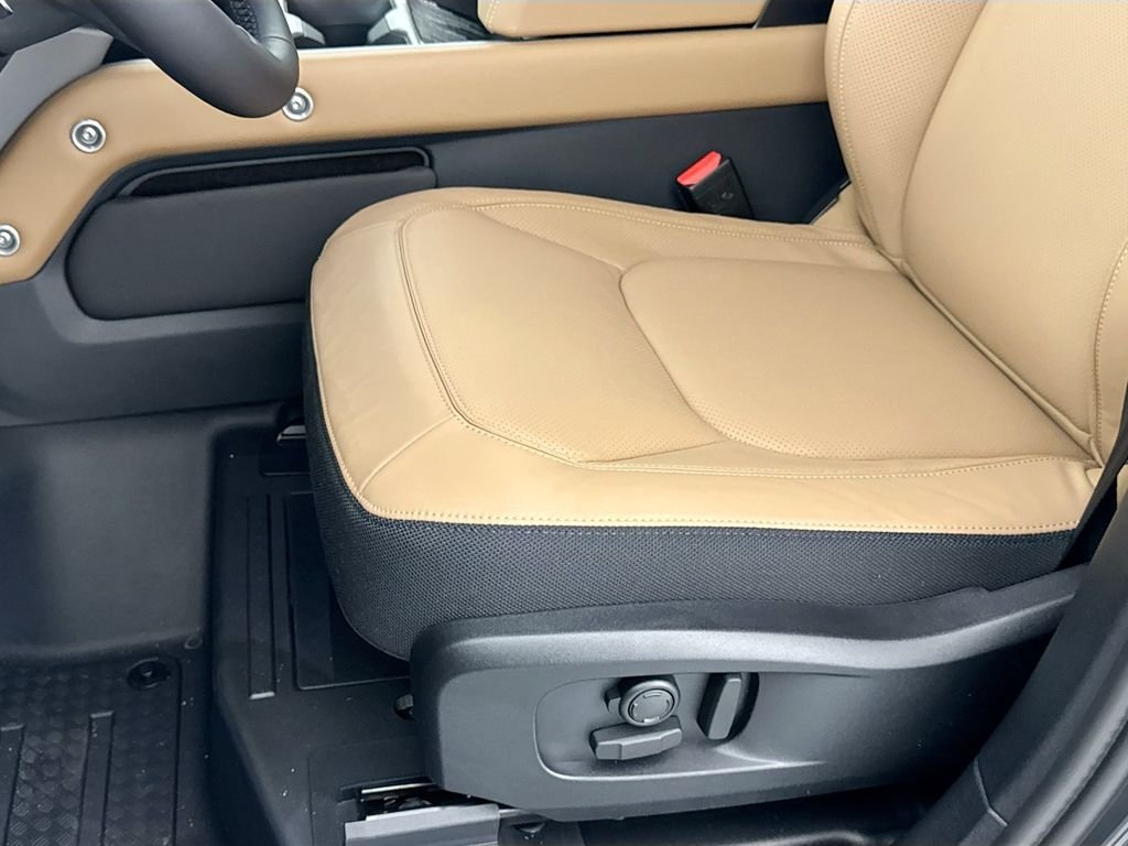 New 2026 Carpathian Grey Land Rover V8 image 20