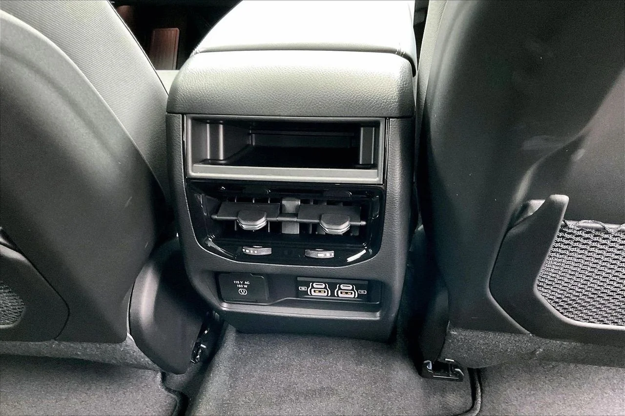 New 2026 Baltic Gray Metallic Clearcoat Jeep Laredo X image 14