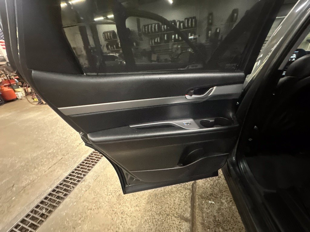 Certified Used 2020 Green Hyundai SEL image 21
