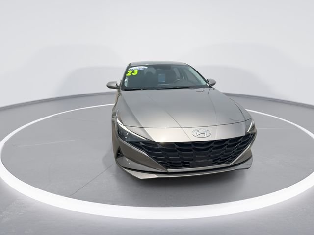 Certified Used 2023 Silver Hyundai SEL image 3