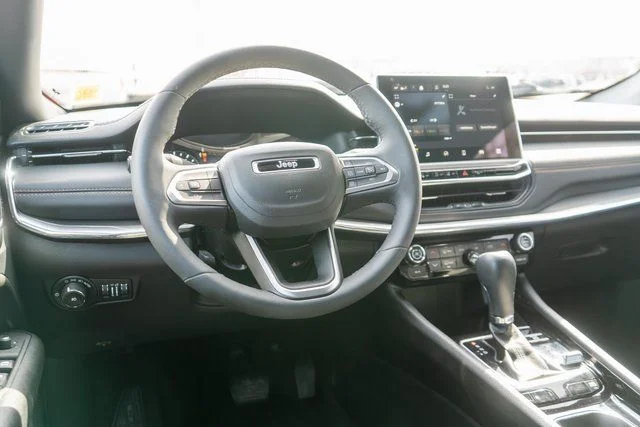 Used 2023 Red Jeep Limited image 15