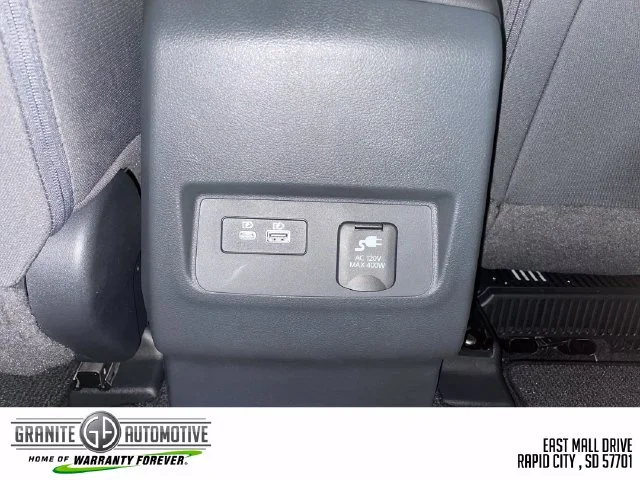 New 2027 Boulder Gray Pearl Nissan Crew Cab SV image 32