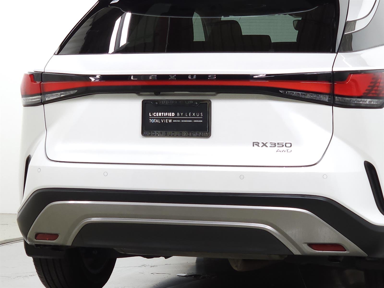 Certified Used 2024 White Lexus PREMIUM image 11