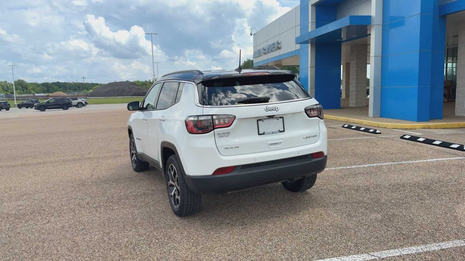 Used 2025 Bright White Clearcoat Jeep Limited image 7