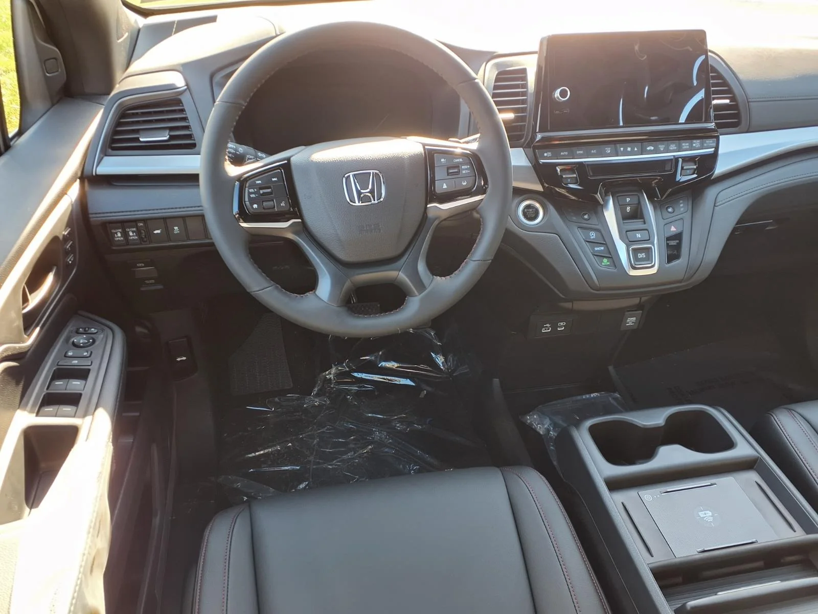 New 2026 Platinum White Pearl Honda Sport-L image 8